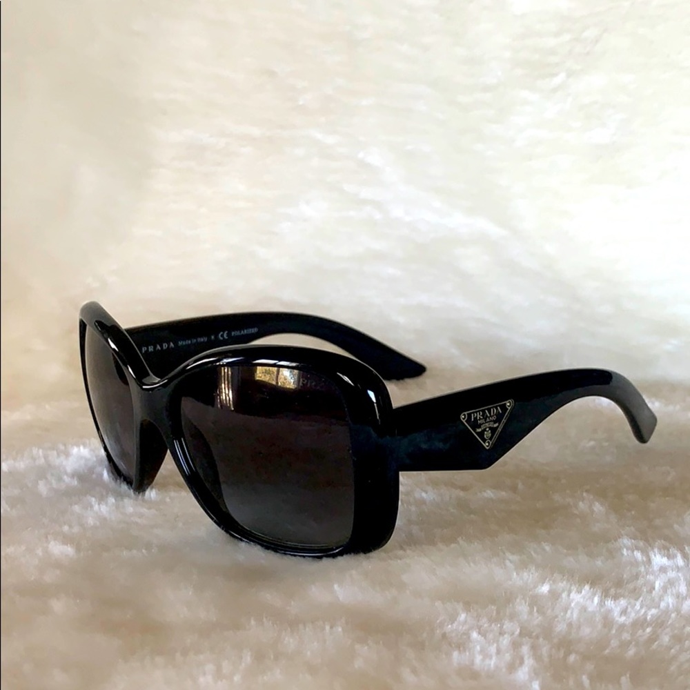 Prada Sunglasses SPR 32P 57017 (polarized)